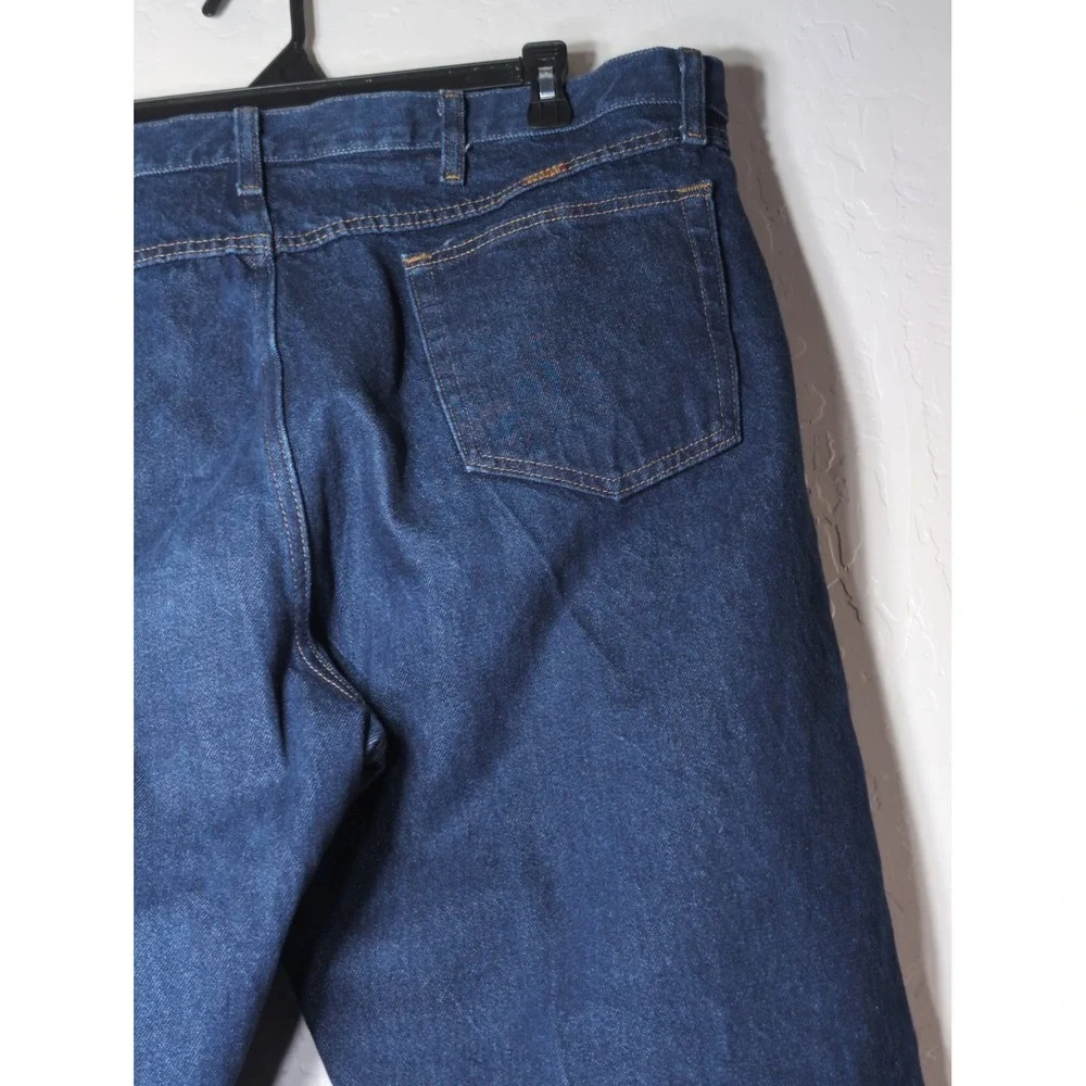 RUSTLER Men's Size 42x30 Blue Jeans 100% Cotton Denim Pants 5 Pockets Zipper Fly